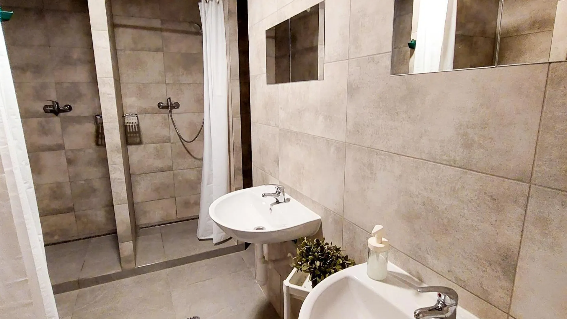 Practical Room Near The Main Station H3 布拉格